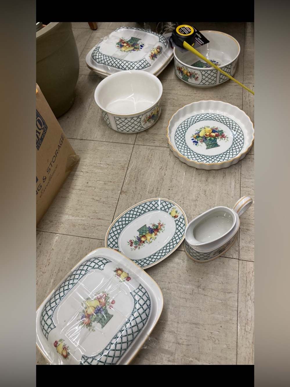 Collection of Vintage Villeroy & Boch BASKET pattern dishes